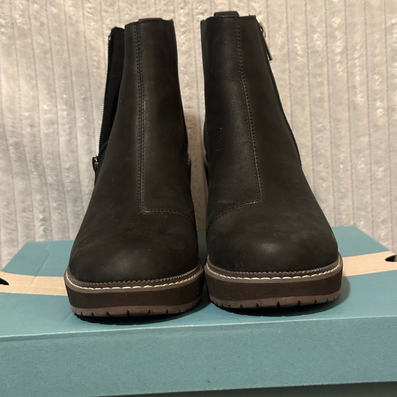 Toms Black Wedge Ankle Boots - Picture 4 of 7